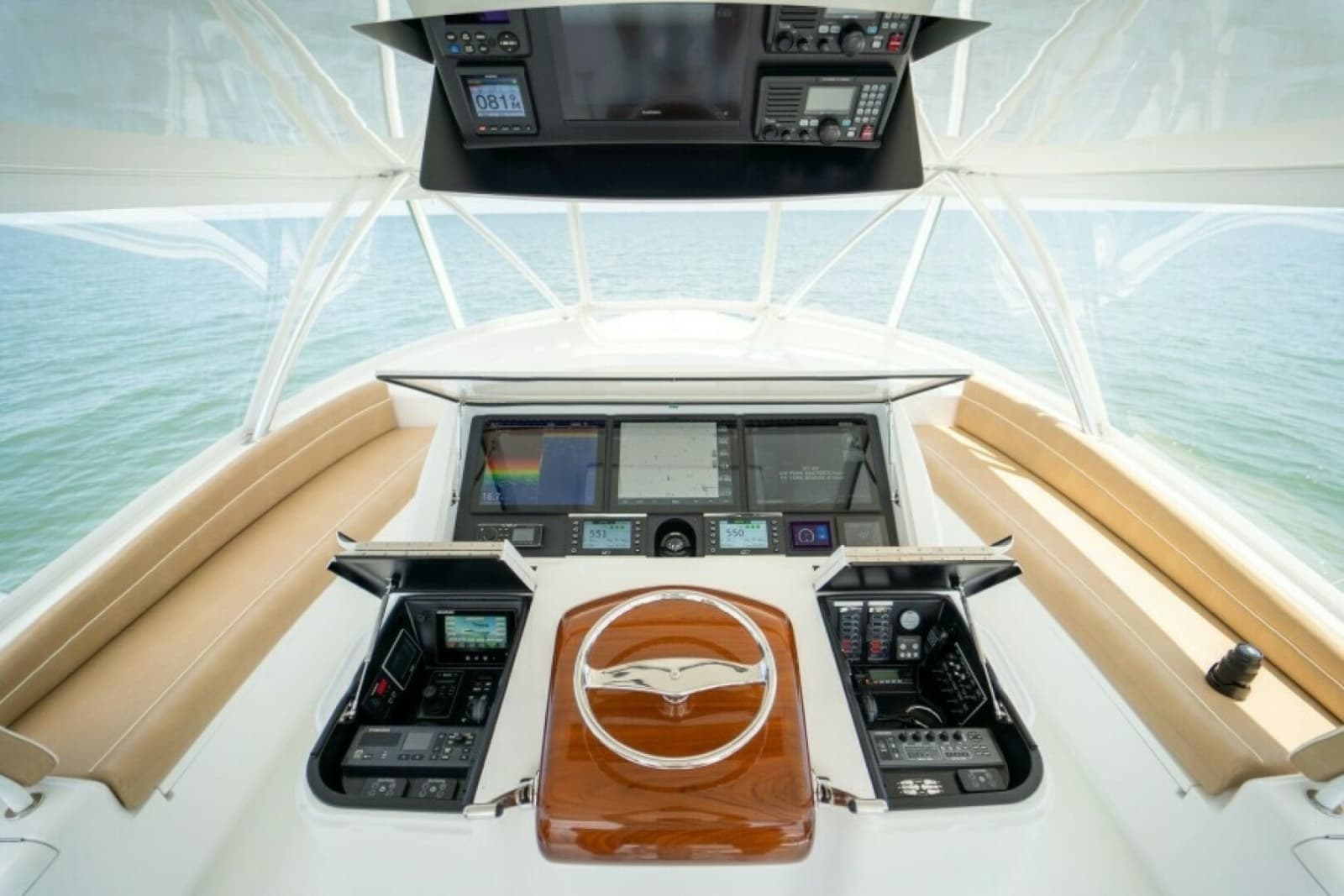 2018 Viking 72 Convertible - Photo 3