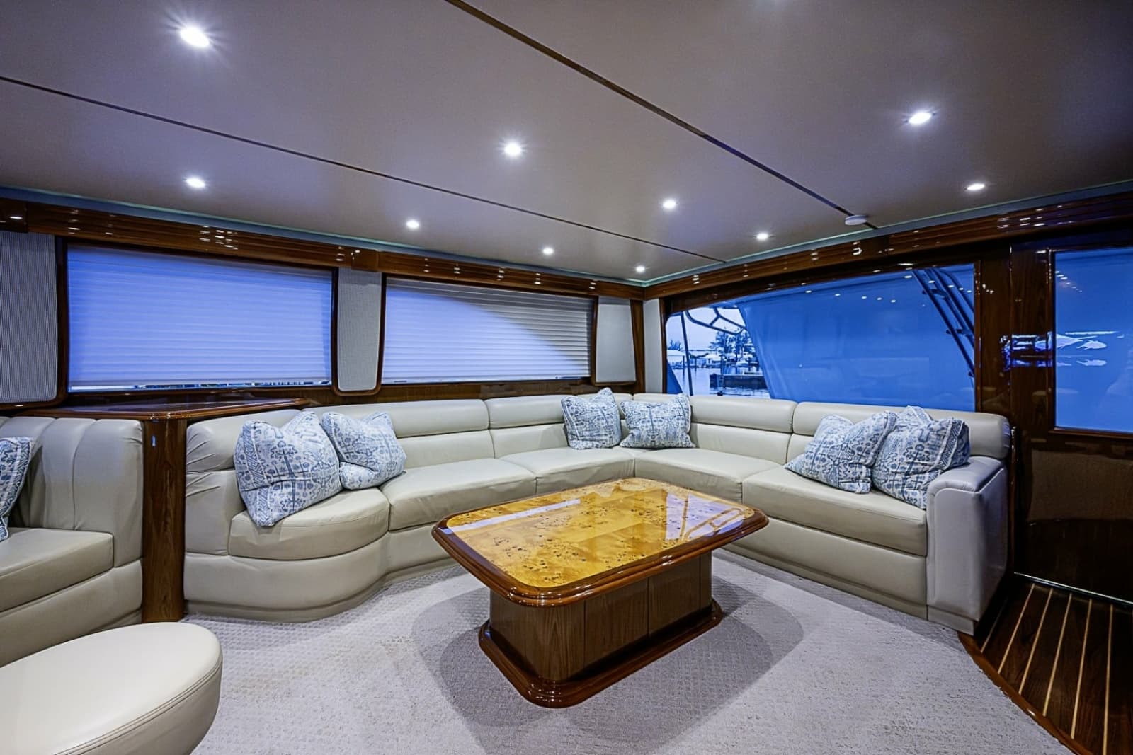 2011 Viking 76 Enclosed Bridge - Photo 8