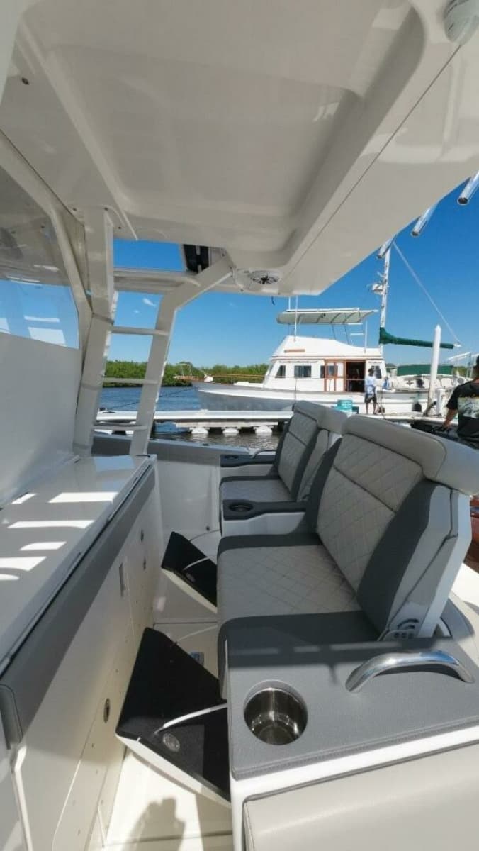 2022 Pursuit S428 - Photo 20
