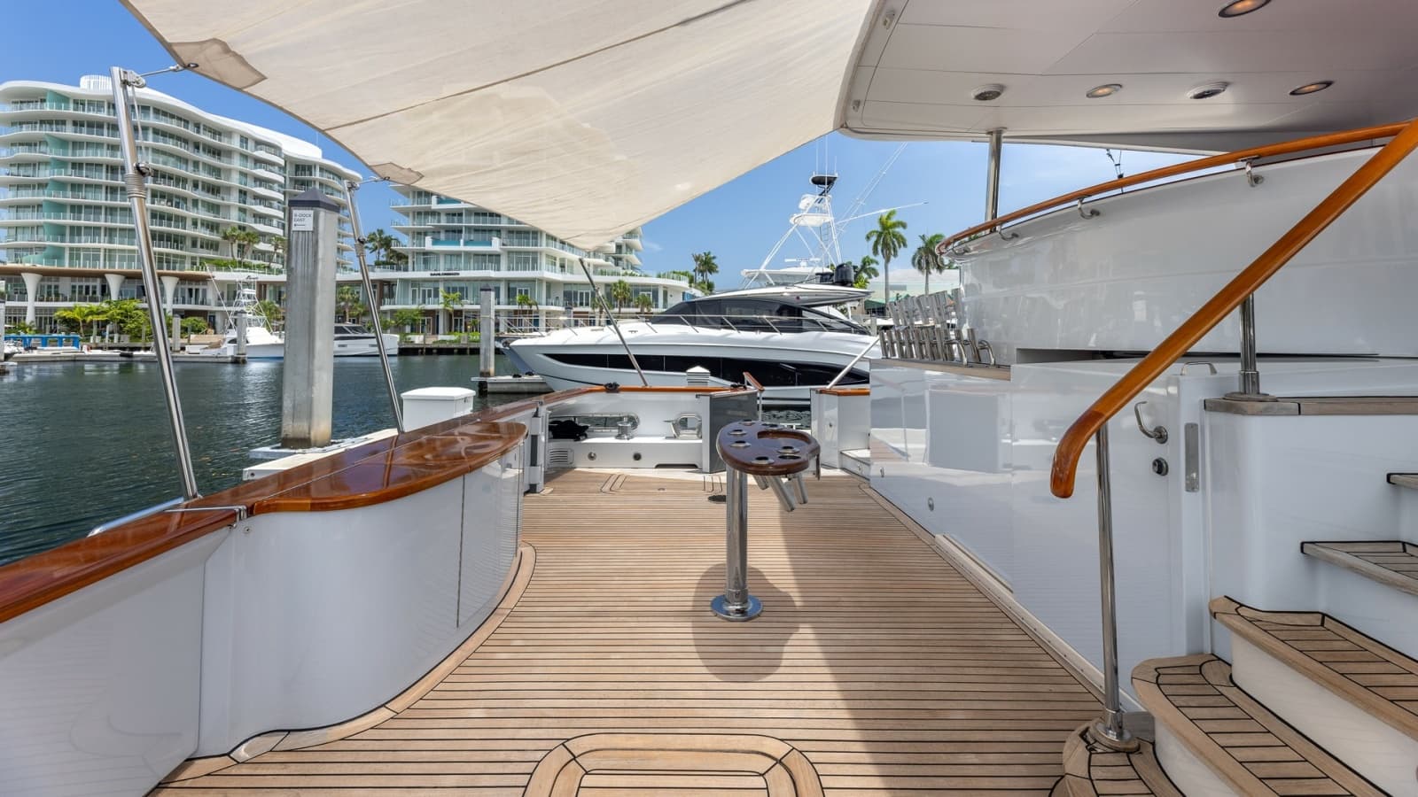 1998 Trinity Yachts 144  - Photo 8