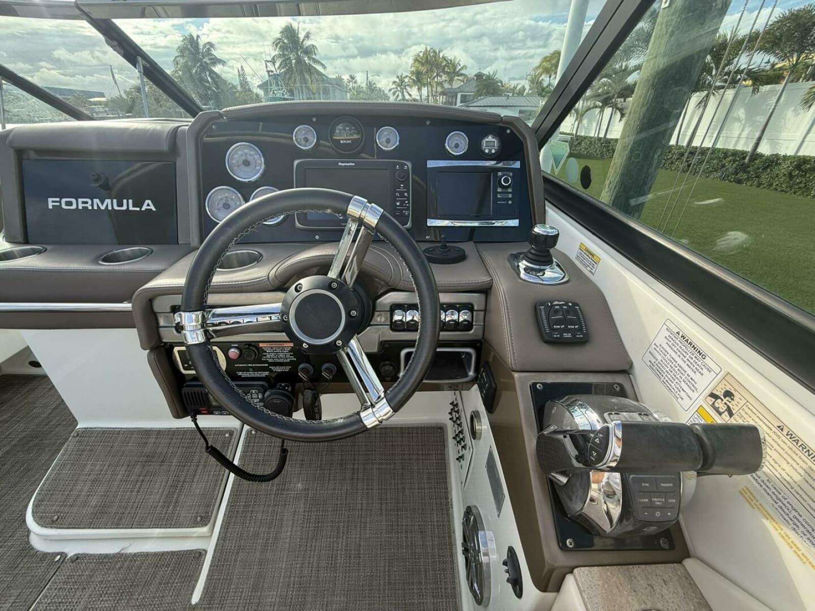 2016 Formula 330 Crossover Bowrider - Photo 13
