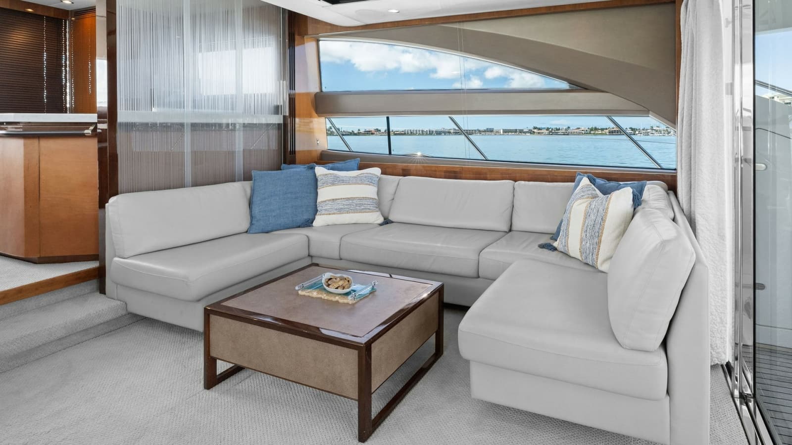 2016 Princess 64 Flybridge - Photo 21