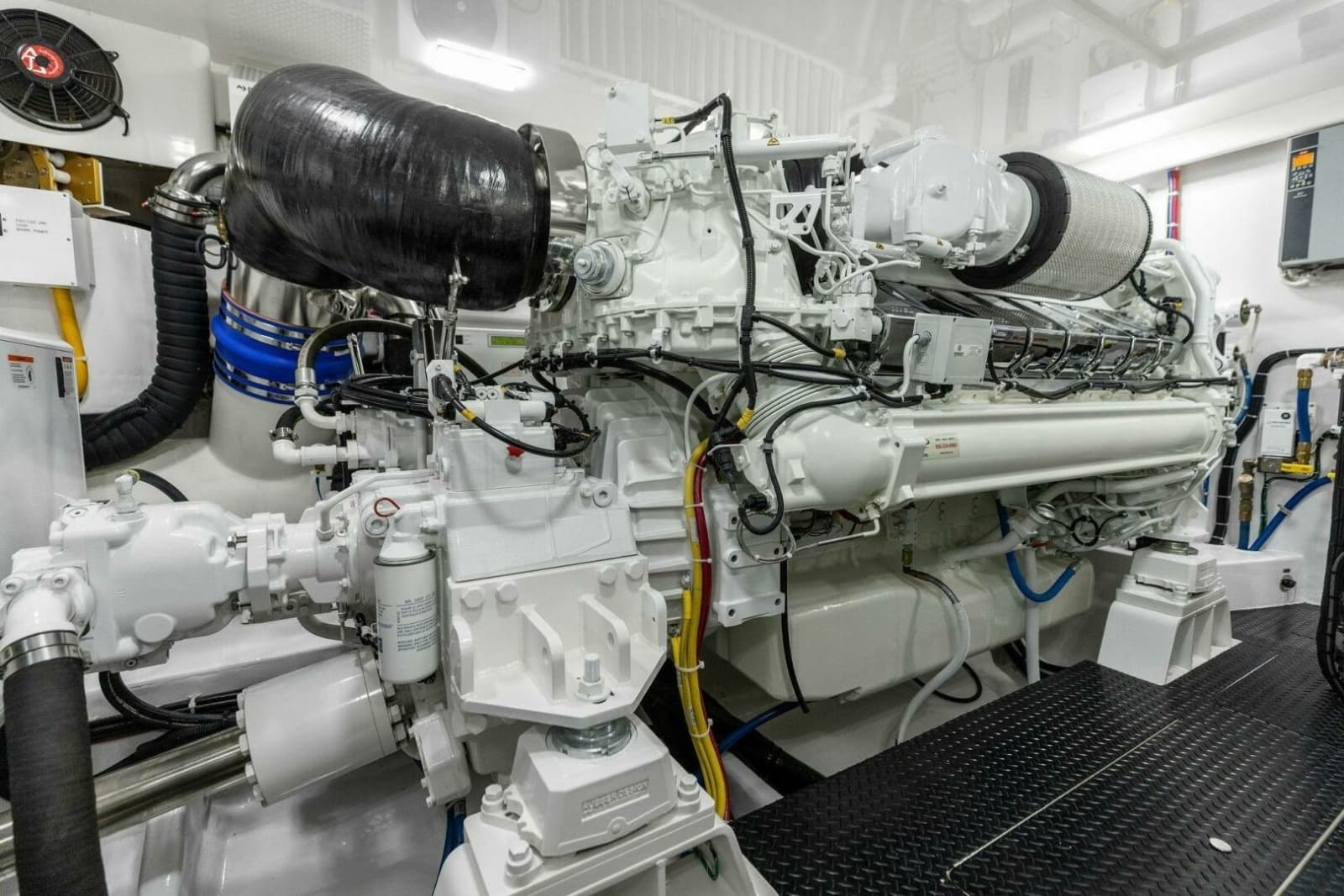 2026 Viking 82 Convertible - Photo 289
