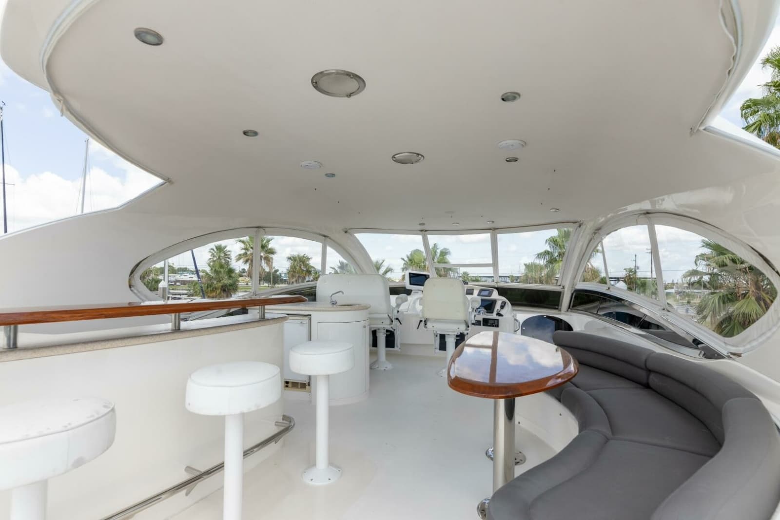 2007 Lazzara Yachts 74 Motor Yacht - Photo 179