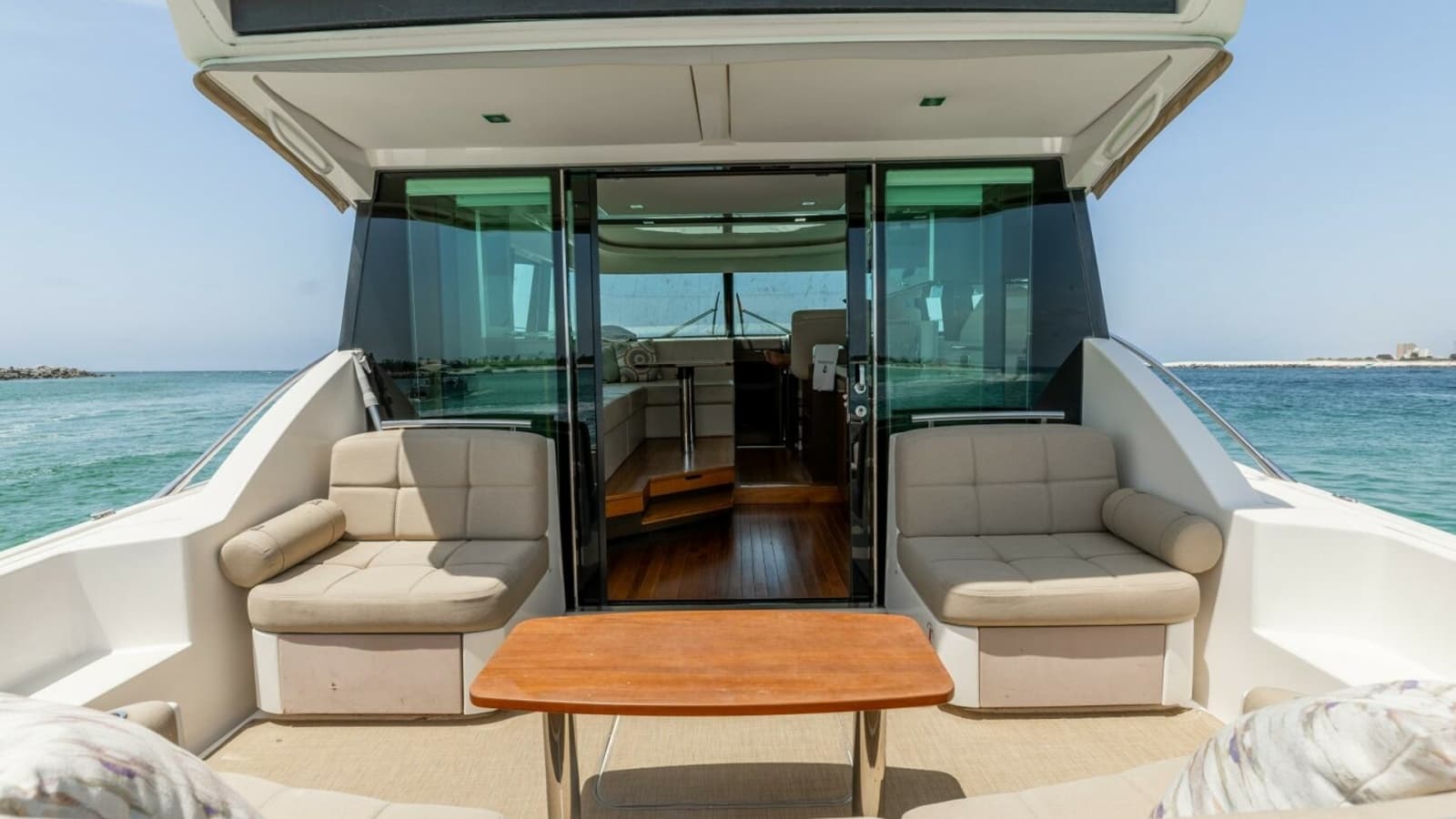 2015 Tiara Yachts 44 Coupe - Photo 5