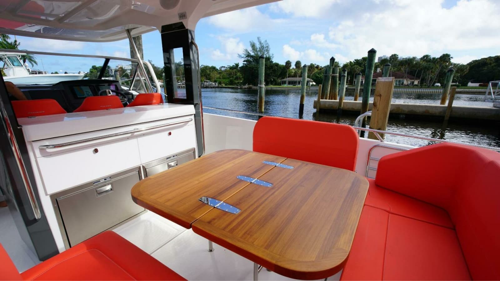 2024 Nimbus Tender 11 - Photo 6