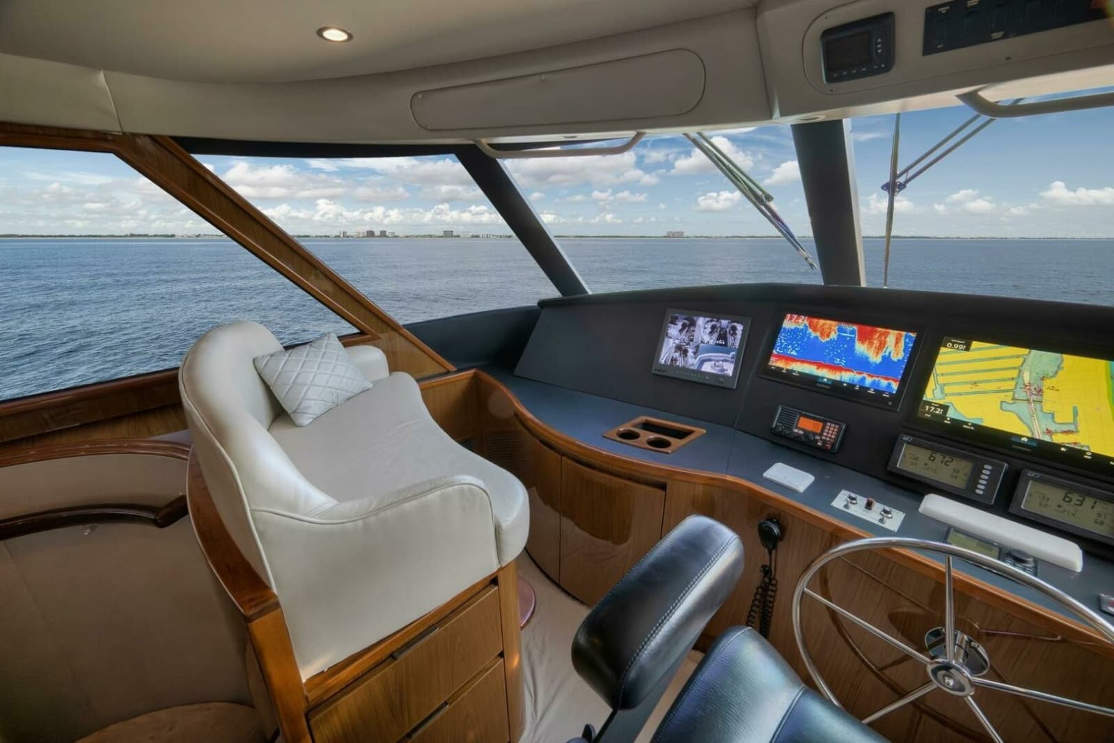 2011 Viking 76 Enclosed Bridge - Photo 133