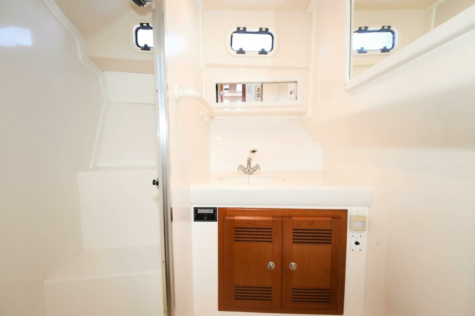 2001 Cabo 35 Flybridge - Photo 14