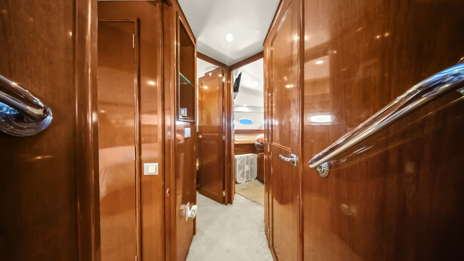 2008 Carver 56 Voyager - Photo 22