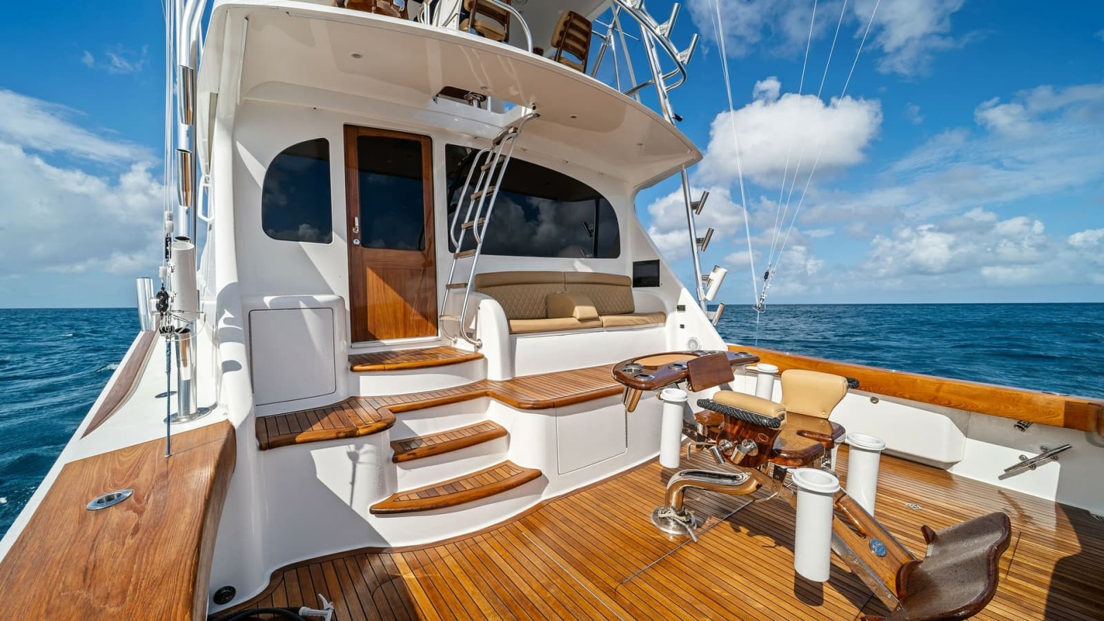 2015 Viking 70 Convertible  - Photo 57