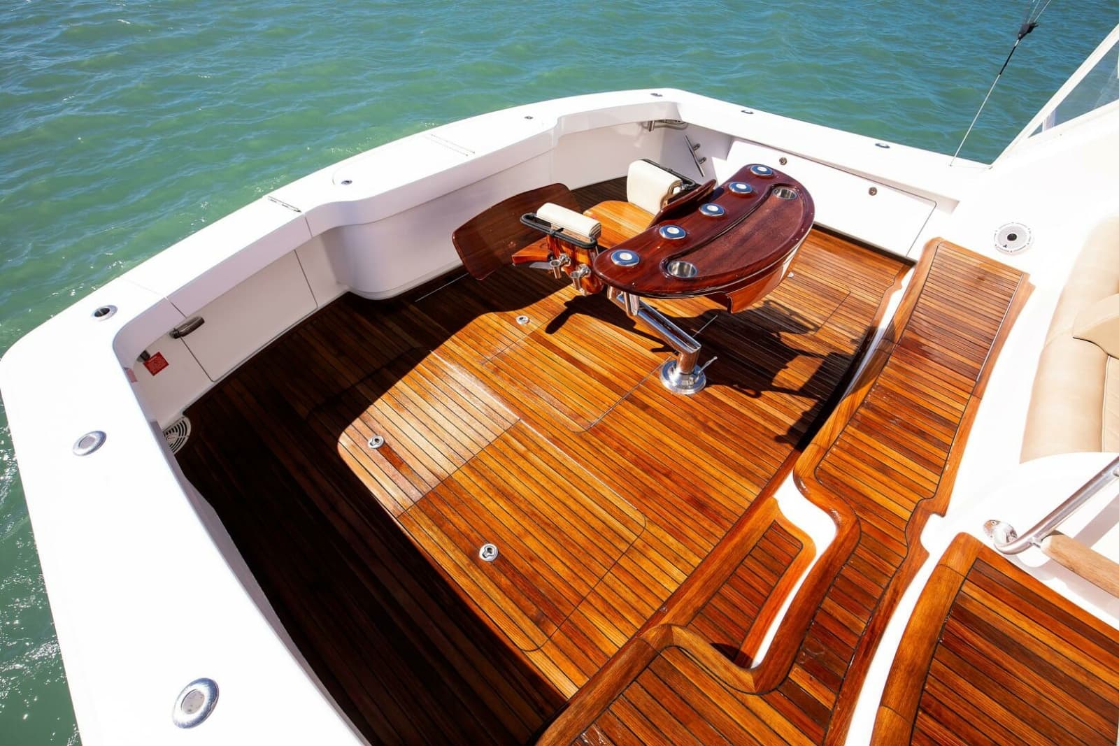 2019 Viking 62 Convertible - Photo 15
