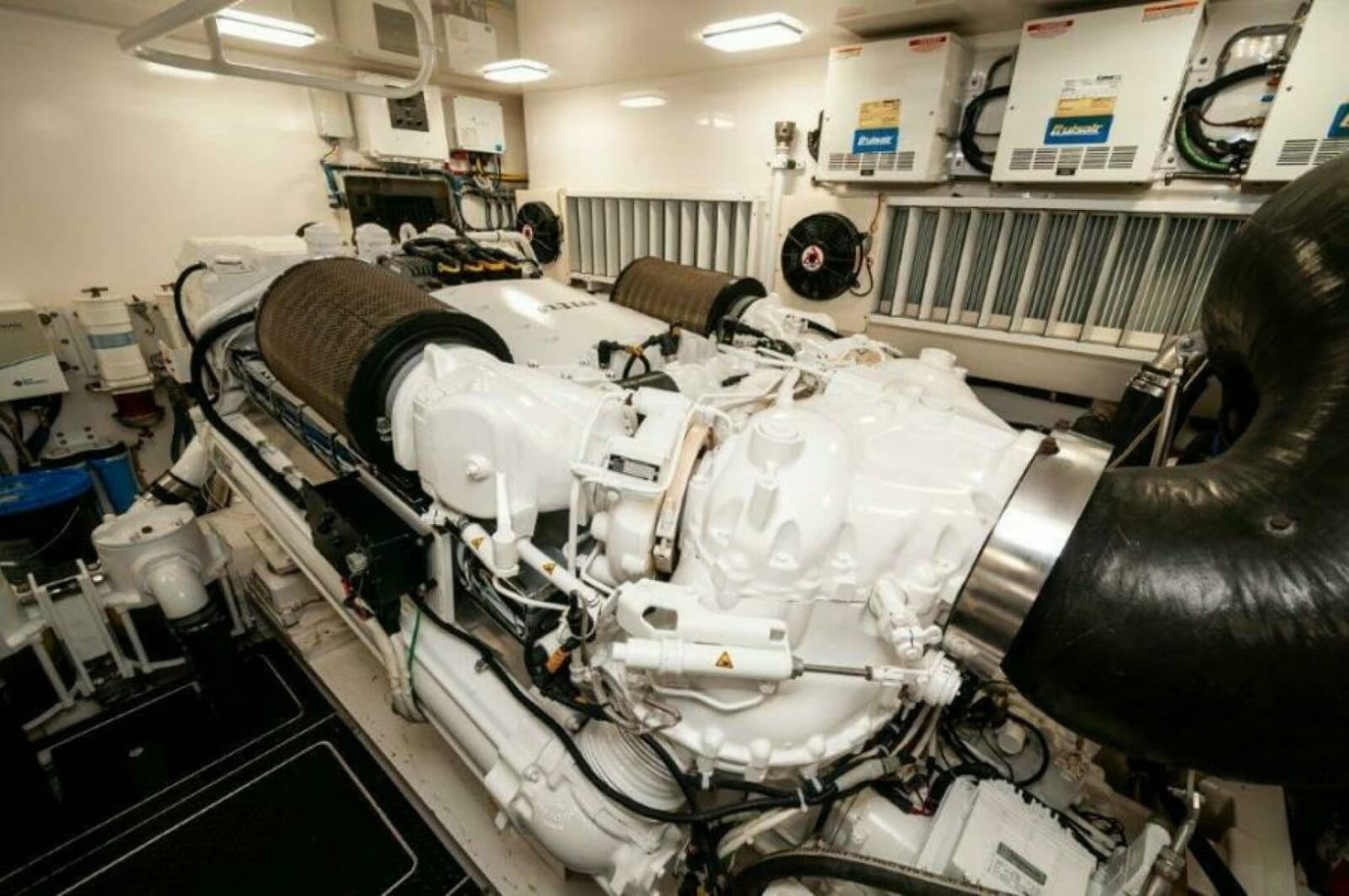 2012 Viking 76 Enclosed Sky Bridge - Photo 55