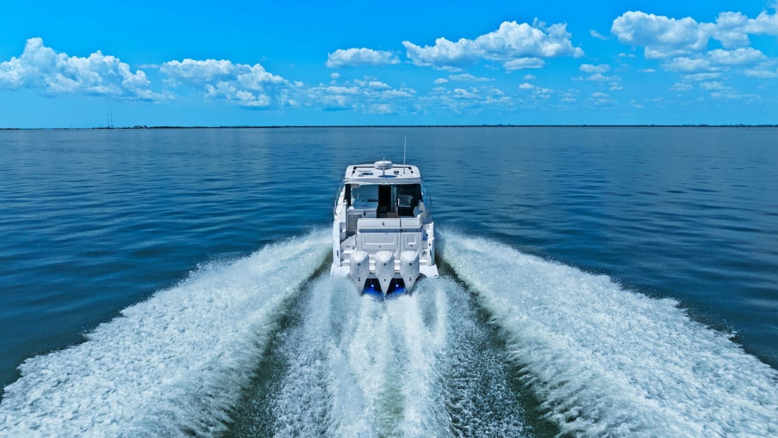 2025 Regal 38 XO - Photo 65