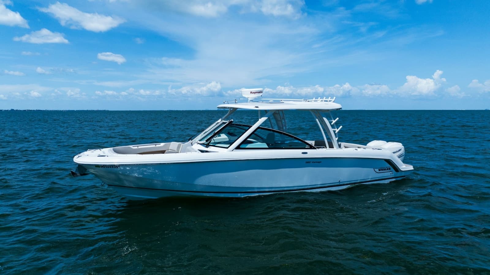 2019 Boston Whaler 320 Vantage - Photo 42