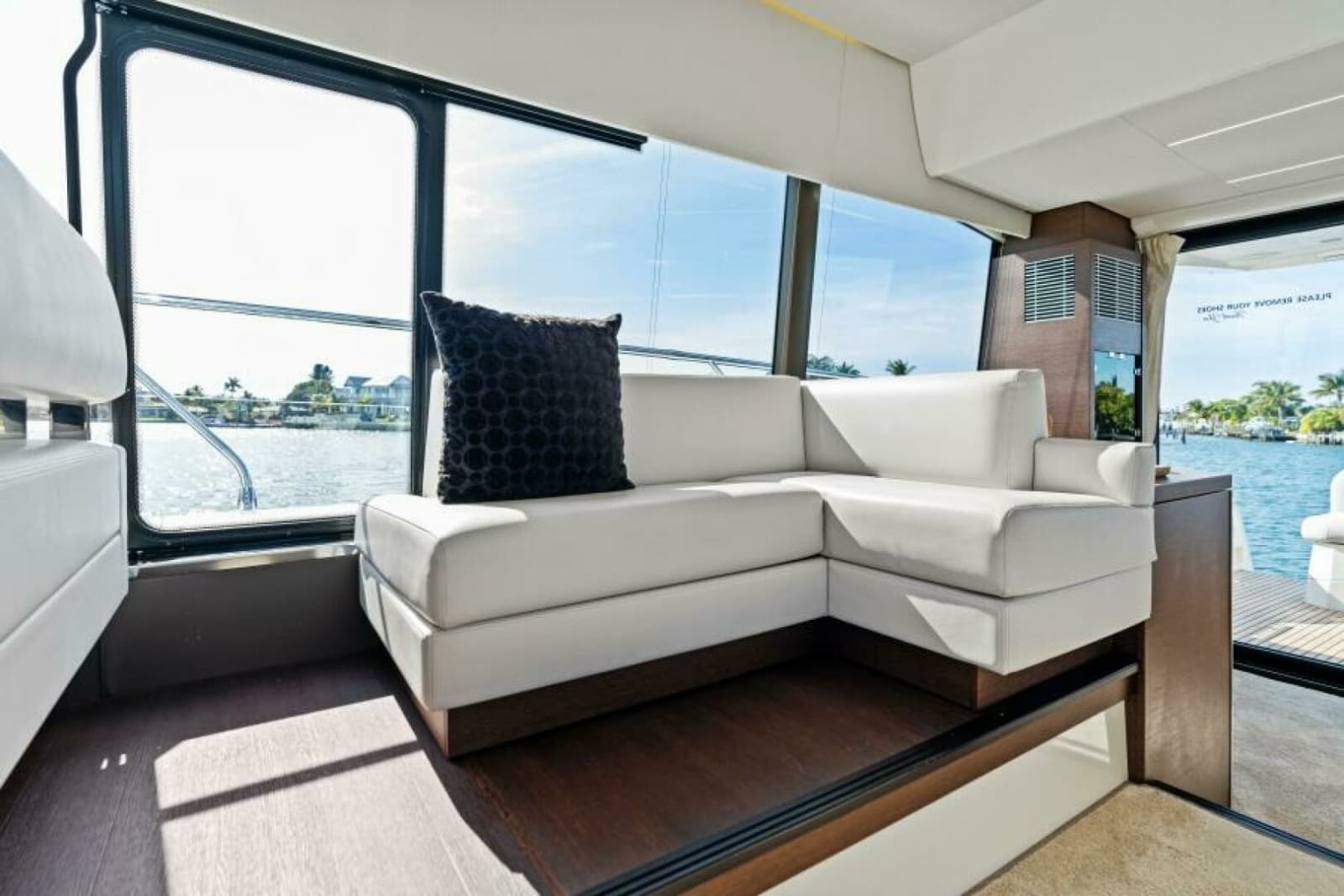 2020 Prestige 520 Flybridge - Photo 13