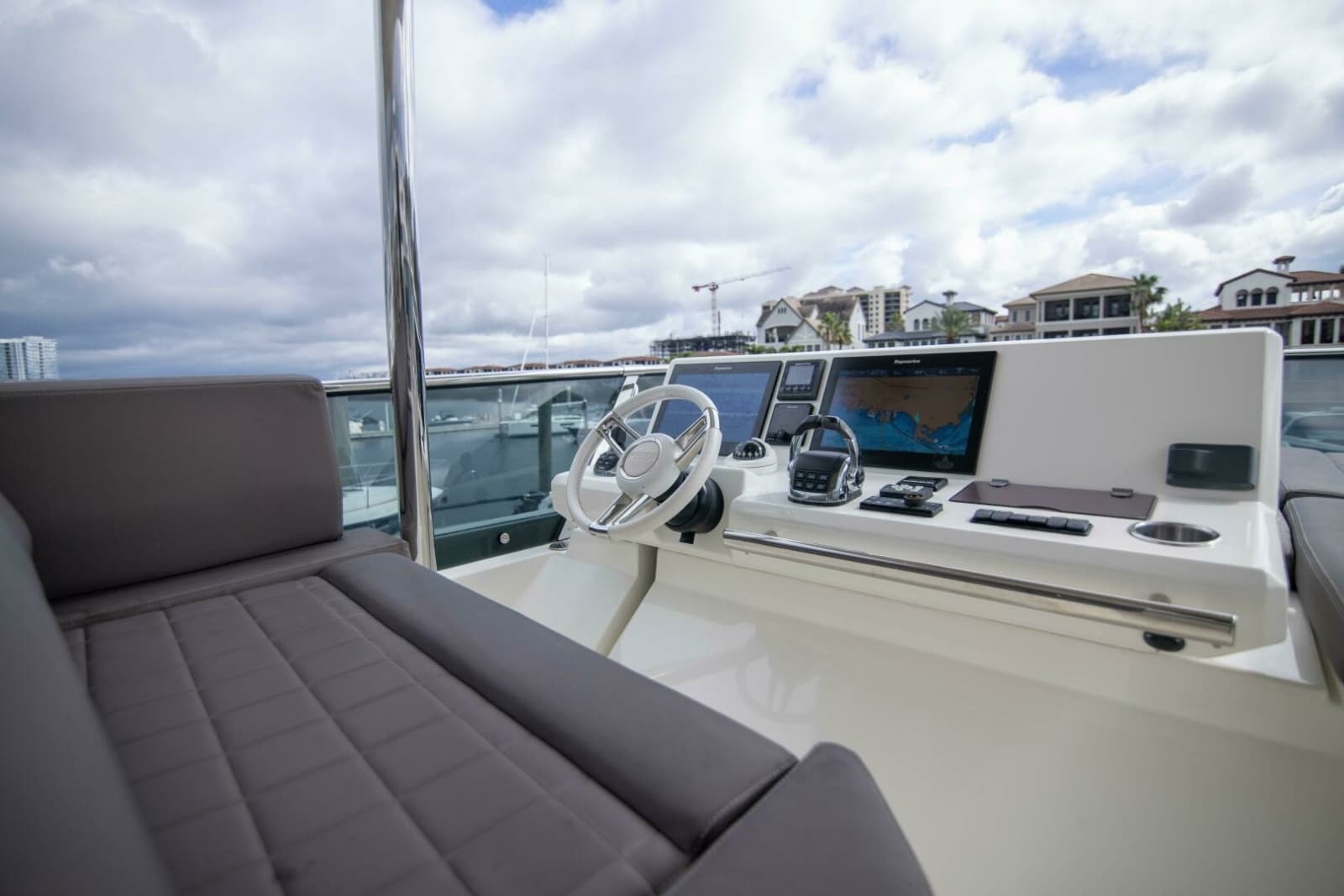 2018 Prestige 680 Flybridge - Photo 49