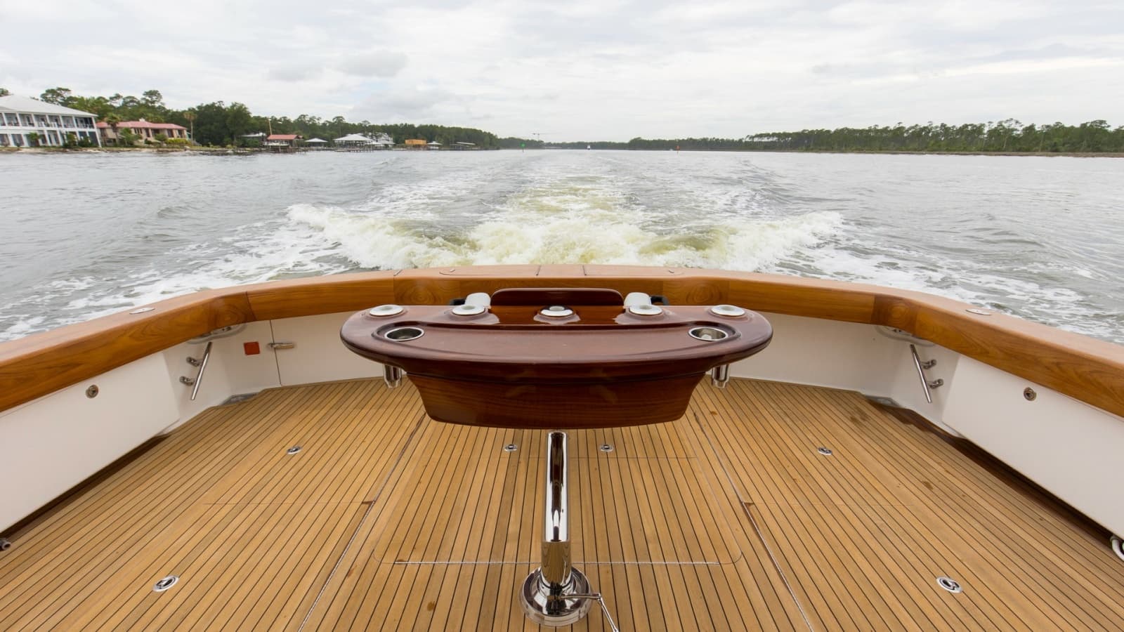 2020 Viking 68 Convertible - Photo 47