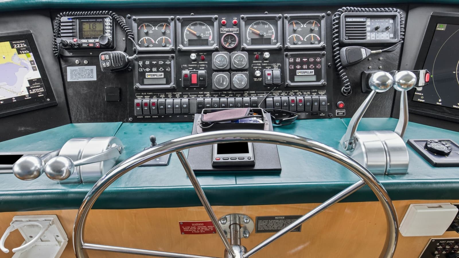 1999 Hatteras 60 Enclosed Bridge Convertible - Photo 25