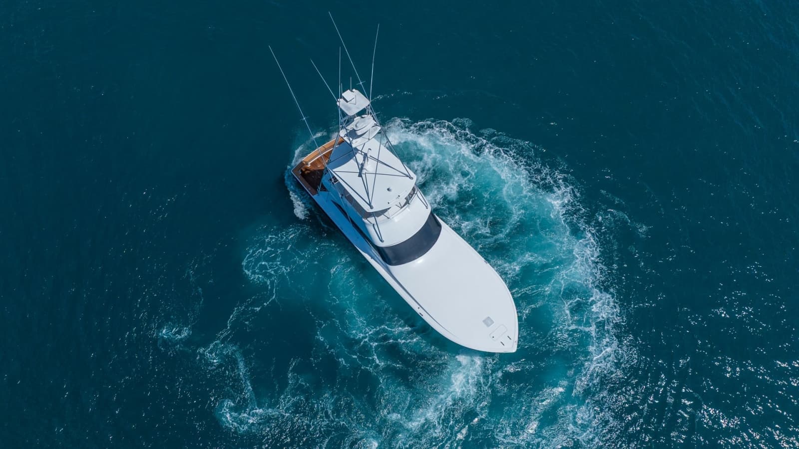 2001 Viking 61 Convertible - Photo 91