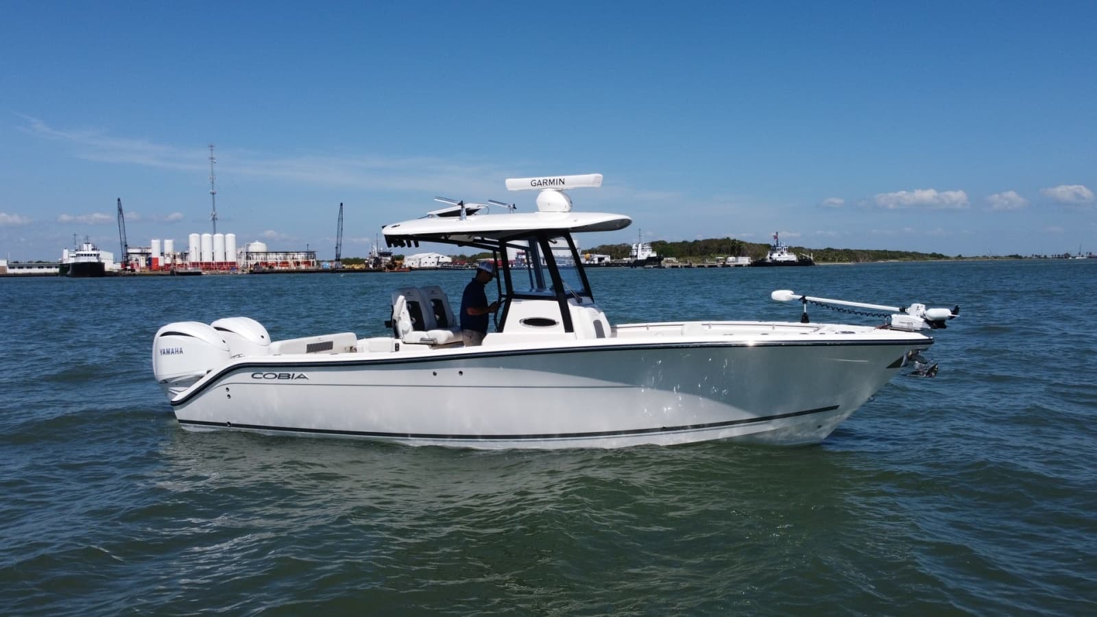 2023 Cobia 280 Center Console - Photo 16
