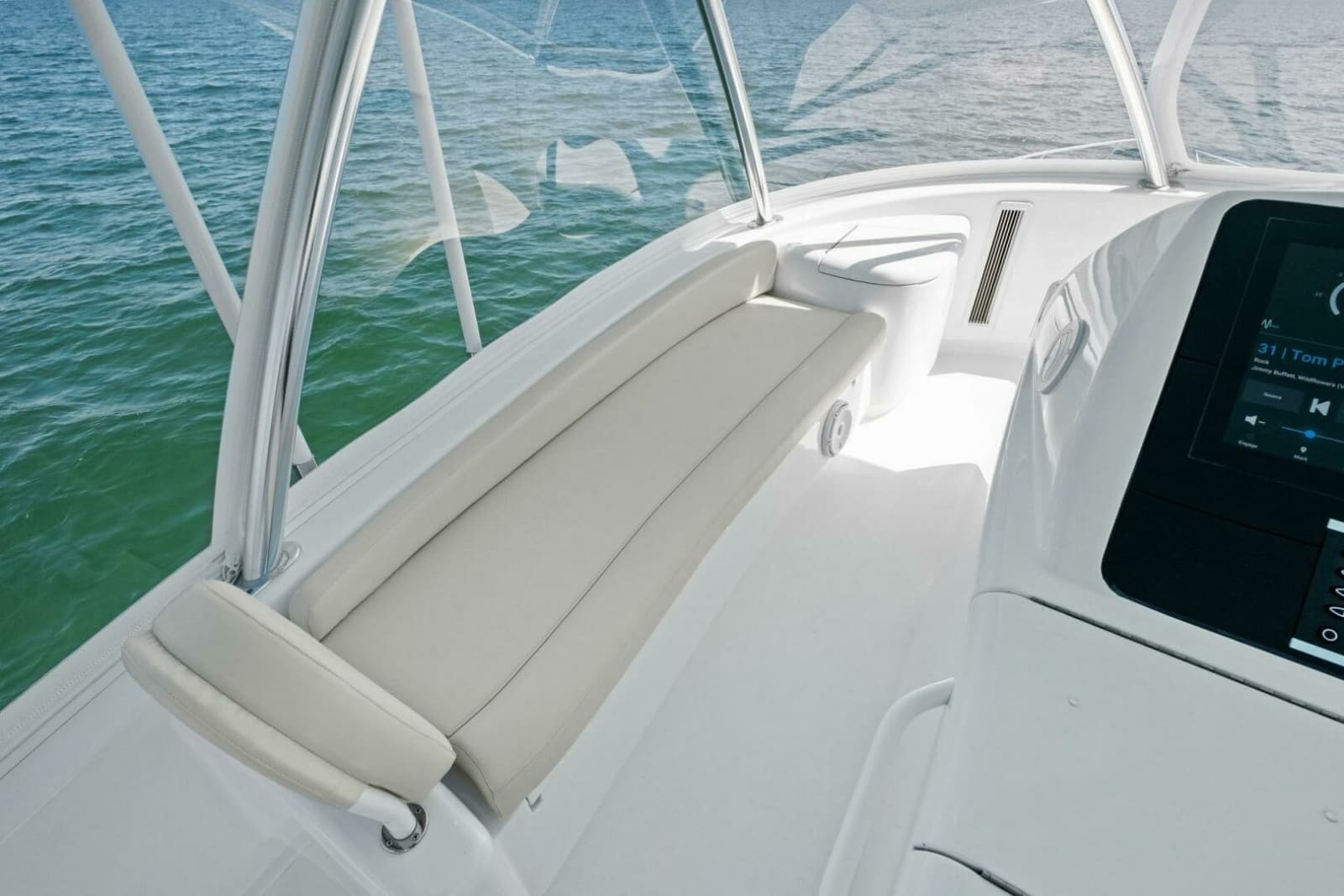 2025 Viking 58 Convertible - Photo 38