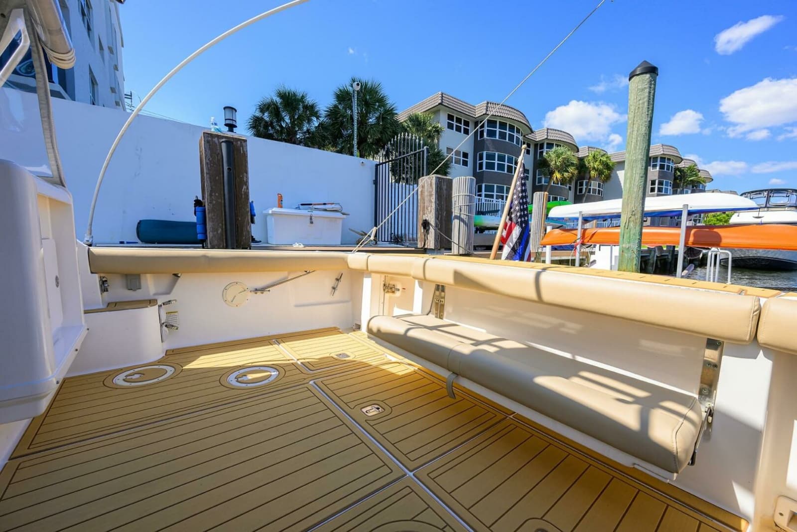 2002 Tiara Yachts 3100 LE - Photo 28