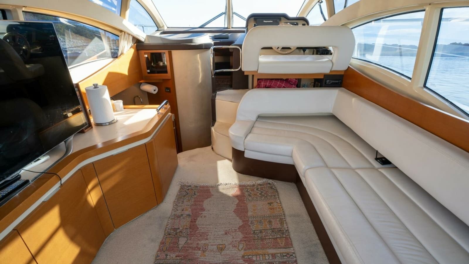 2013 Azimut 40 Flybridge - Photo 23