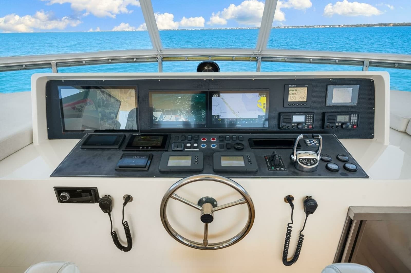 2010 Ocean Alexander 83 Motor Yacht - Photo 52
