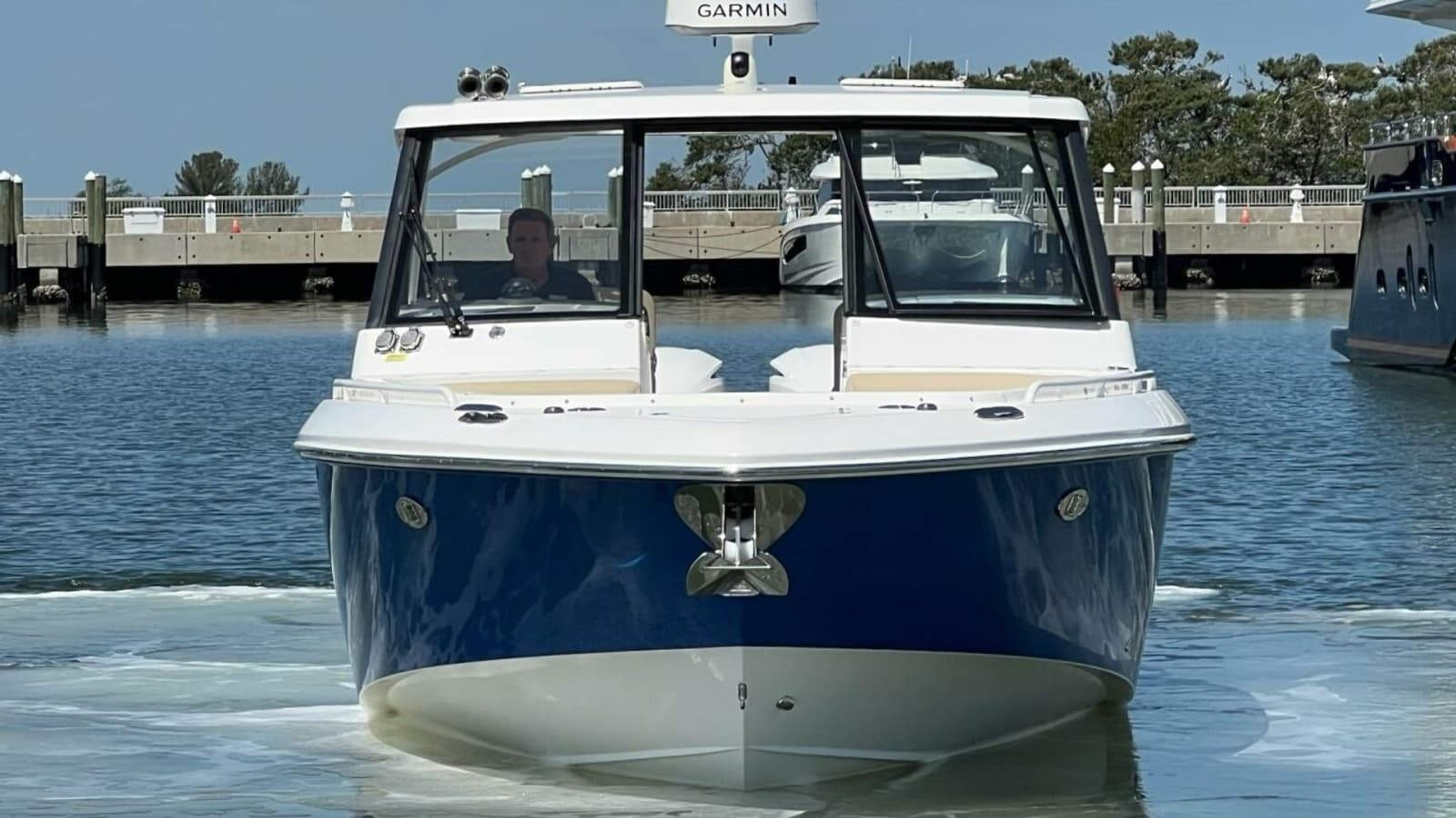 2019 Everglades 340 Dual Console - Photo 35