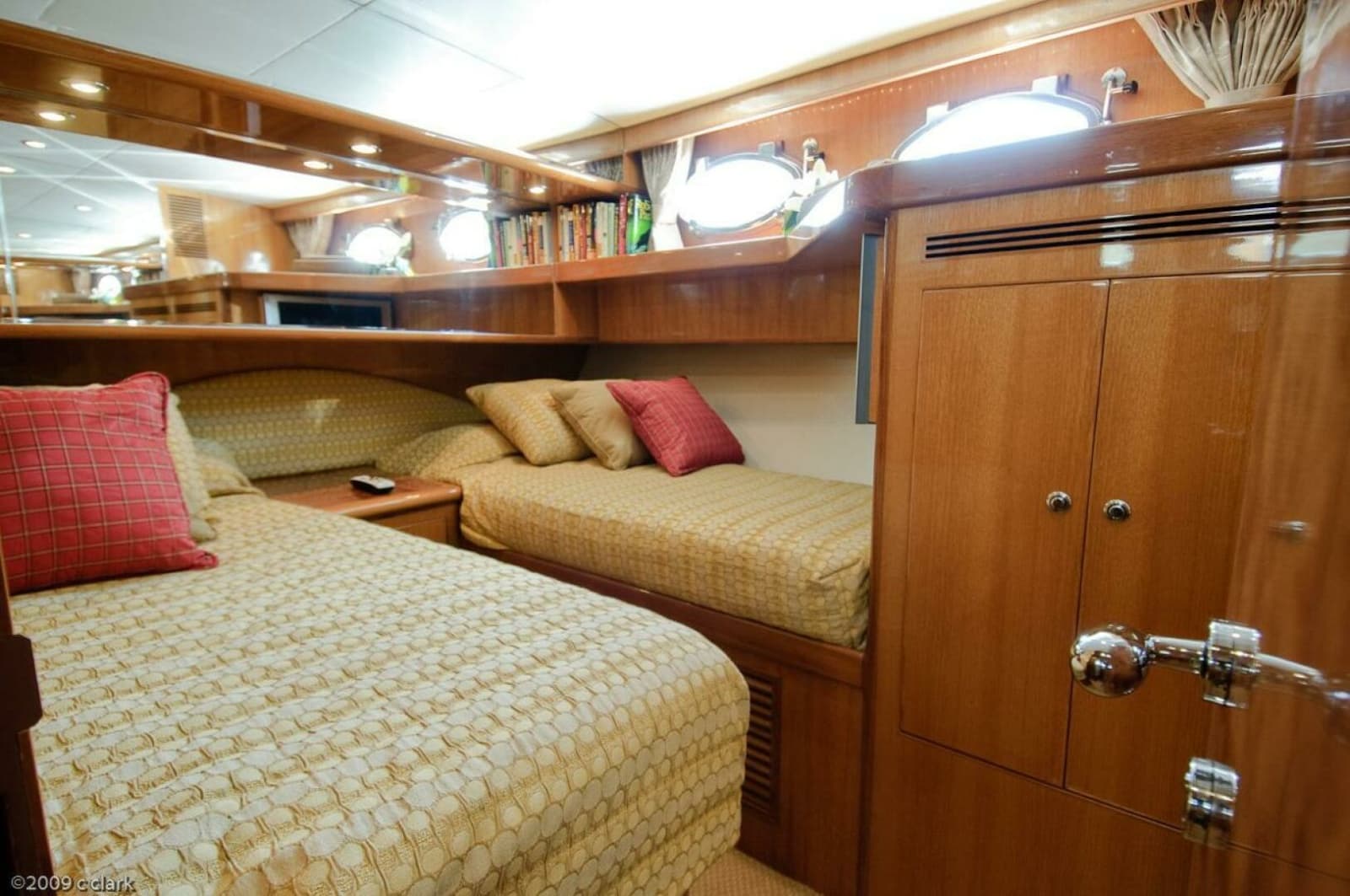 2005 Ocean Alexander 58 Motor Yacht - Photo 15