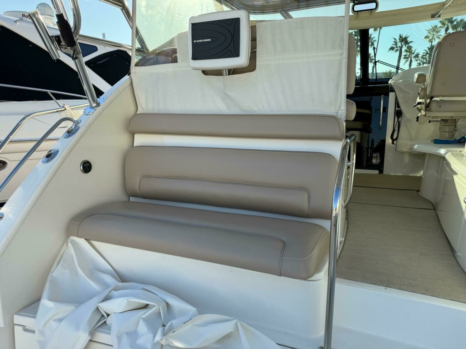 2015 Tiara Yachts 4300 Open - Photo 34