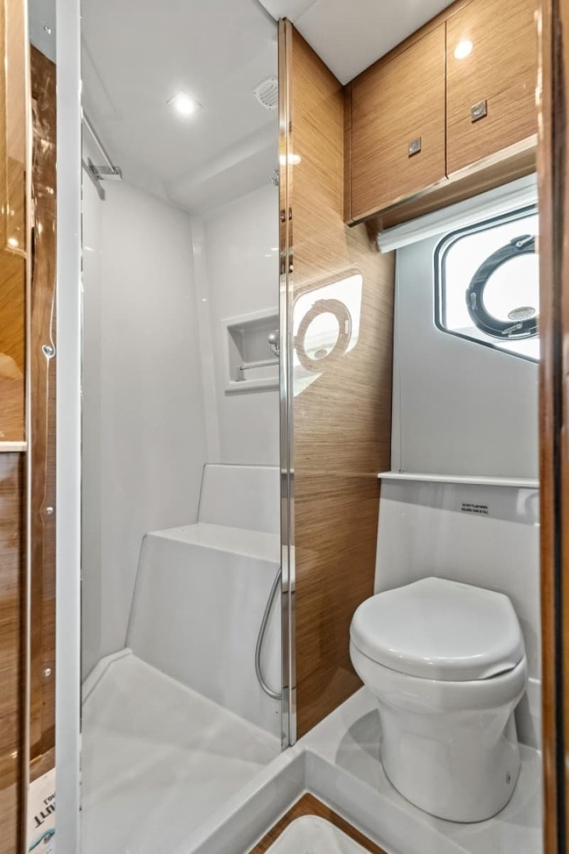 2019 Cruisers Yachts 42 Cantius - Photo 37