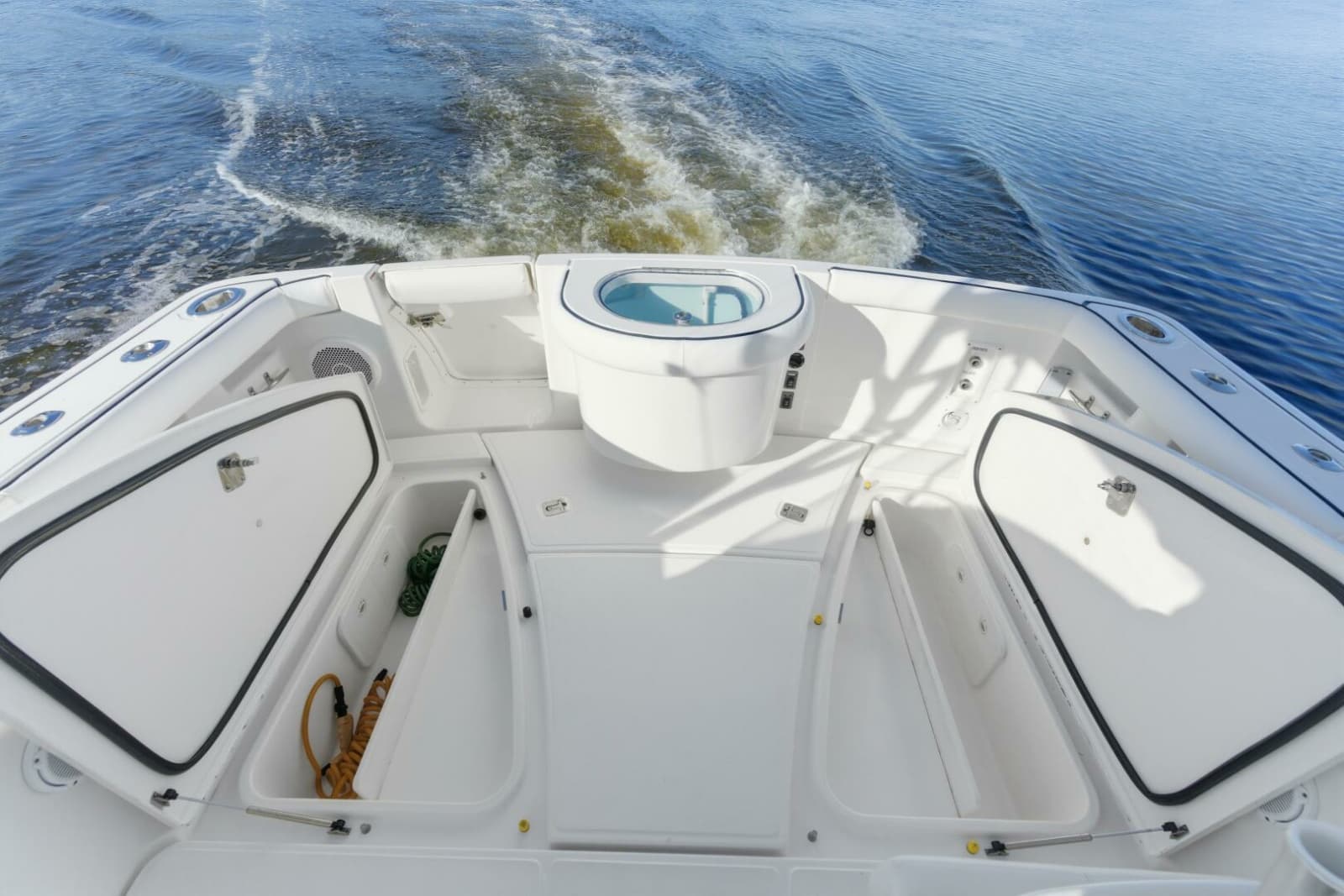2011 Tiara Yachts 3100 Open - Photo 13