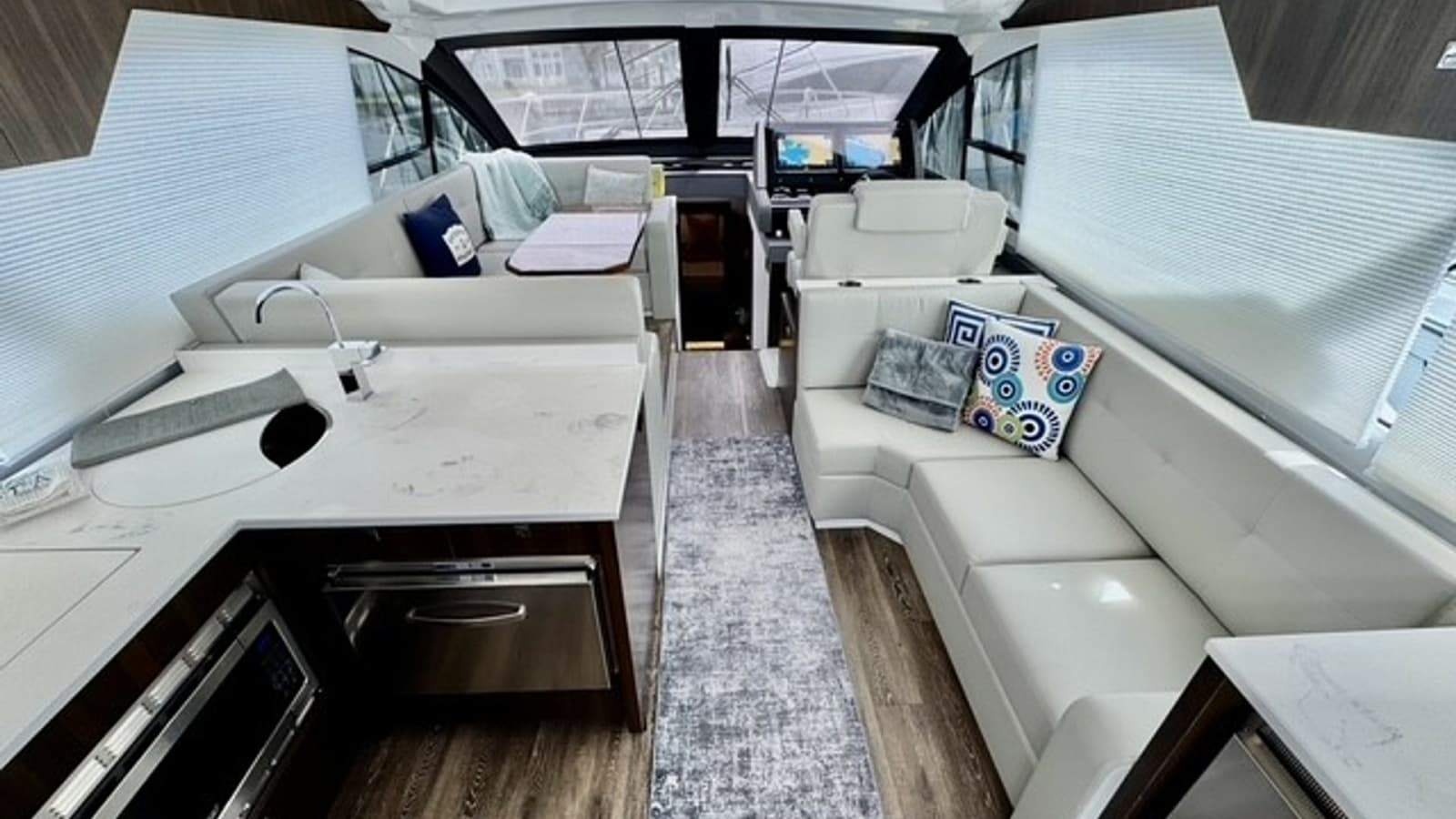 2023 Cruisers Yachts 50 Cantius - Photo 8