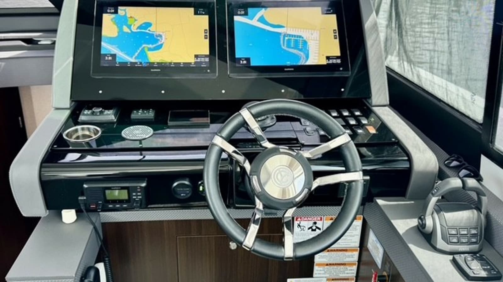 2023 Cruisers Yachts 50 Cantius - Photo 15