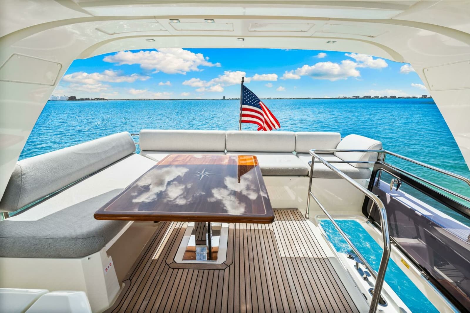 2019 Prestige 630 Flybridge - Photo 5