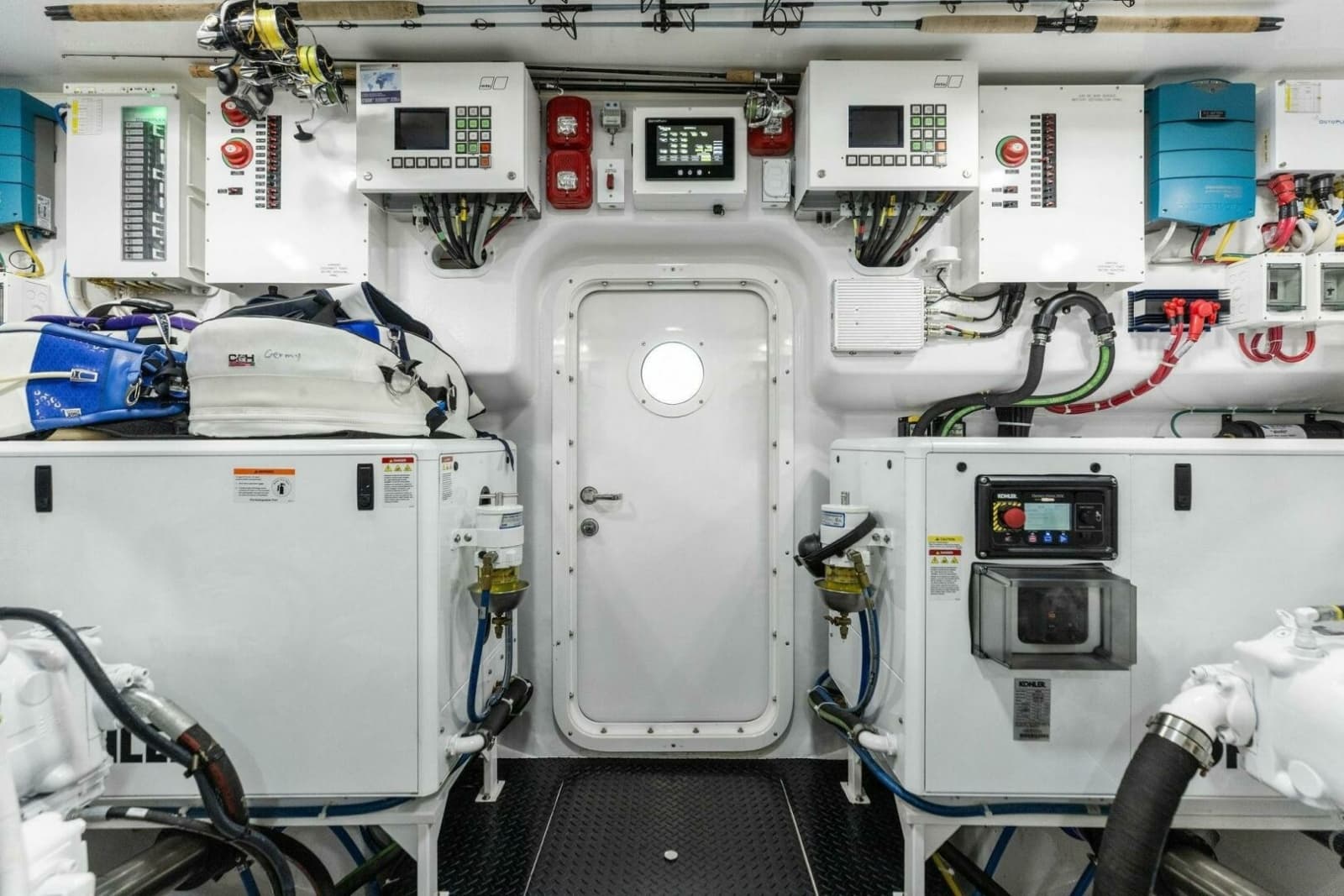 2026 Viking 82 Convertible - Photo 297