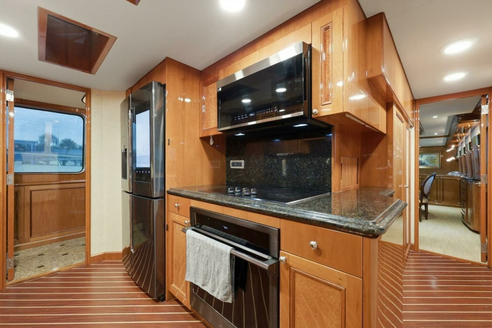 2008 Cheoy Lee 95 Motor Yacht - Photo 42