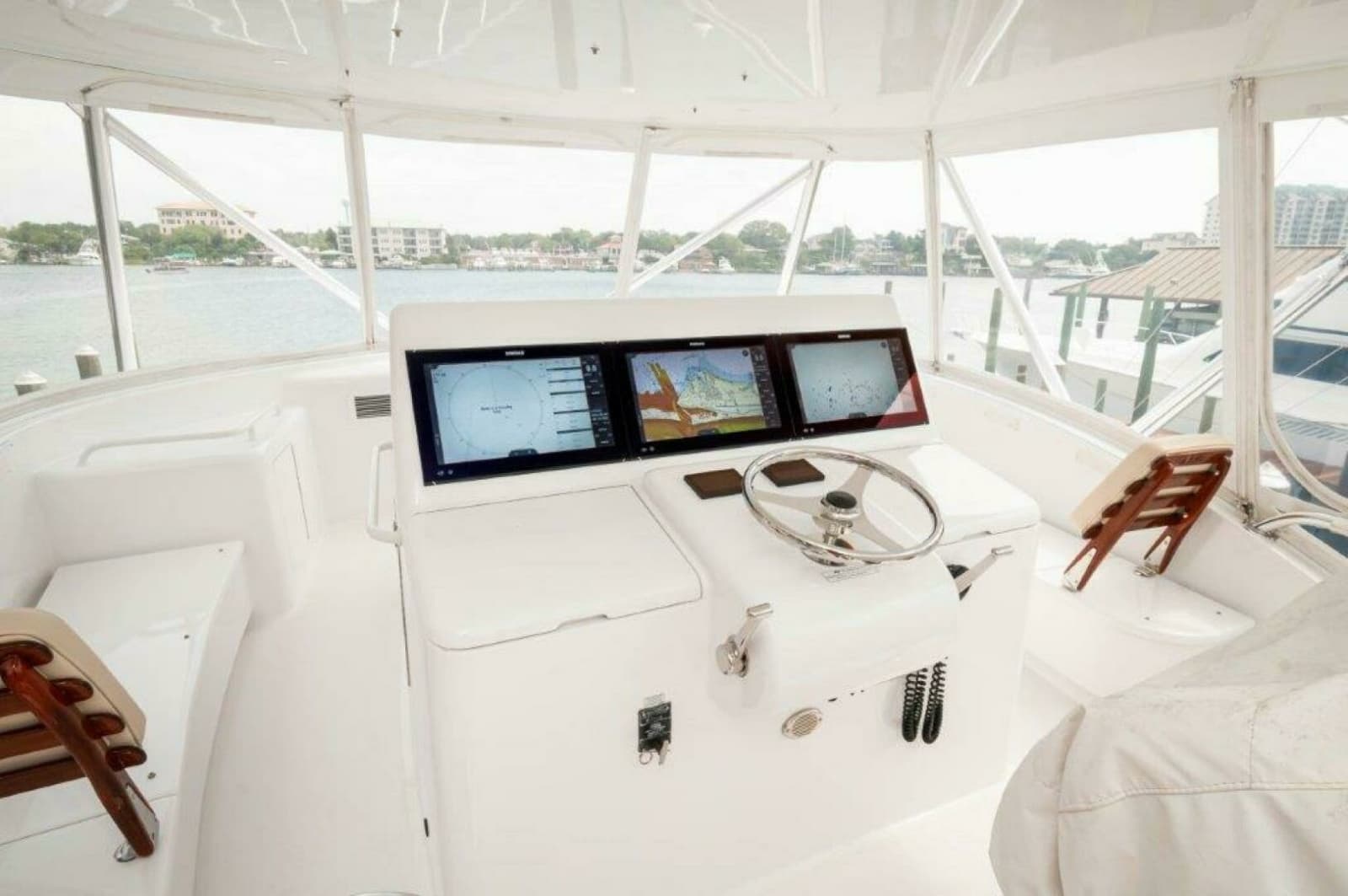 2016 Hatteras GT60 - Photo 44