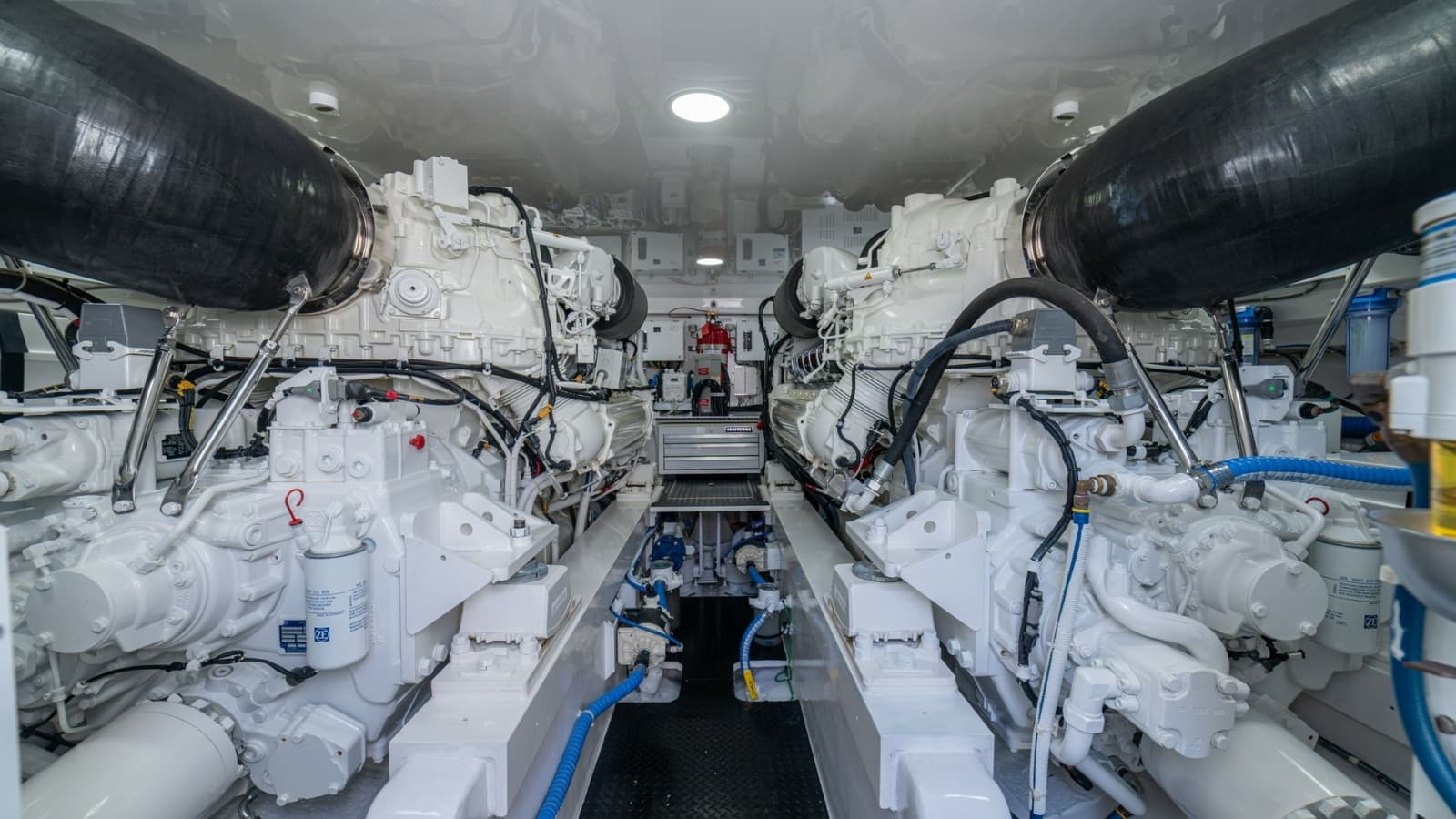 2024 Viking 64 Convertible - Photo 65