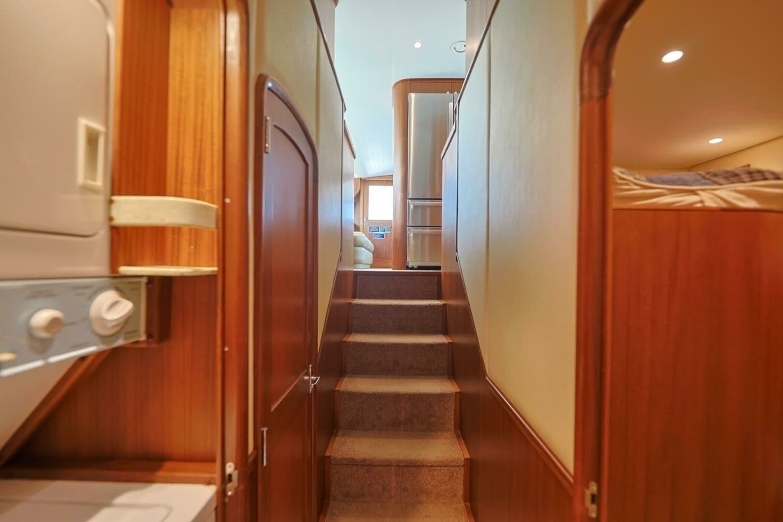 2014 Blackwell 62 Convertible - Photo 23