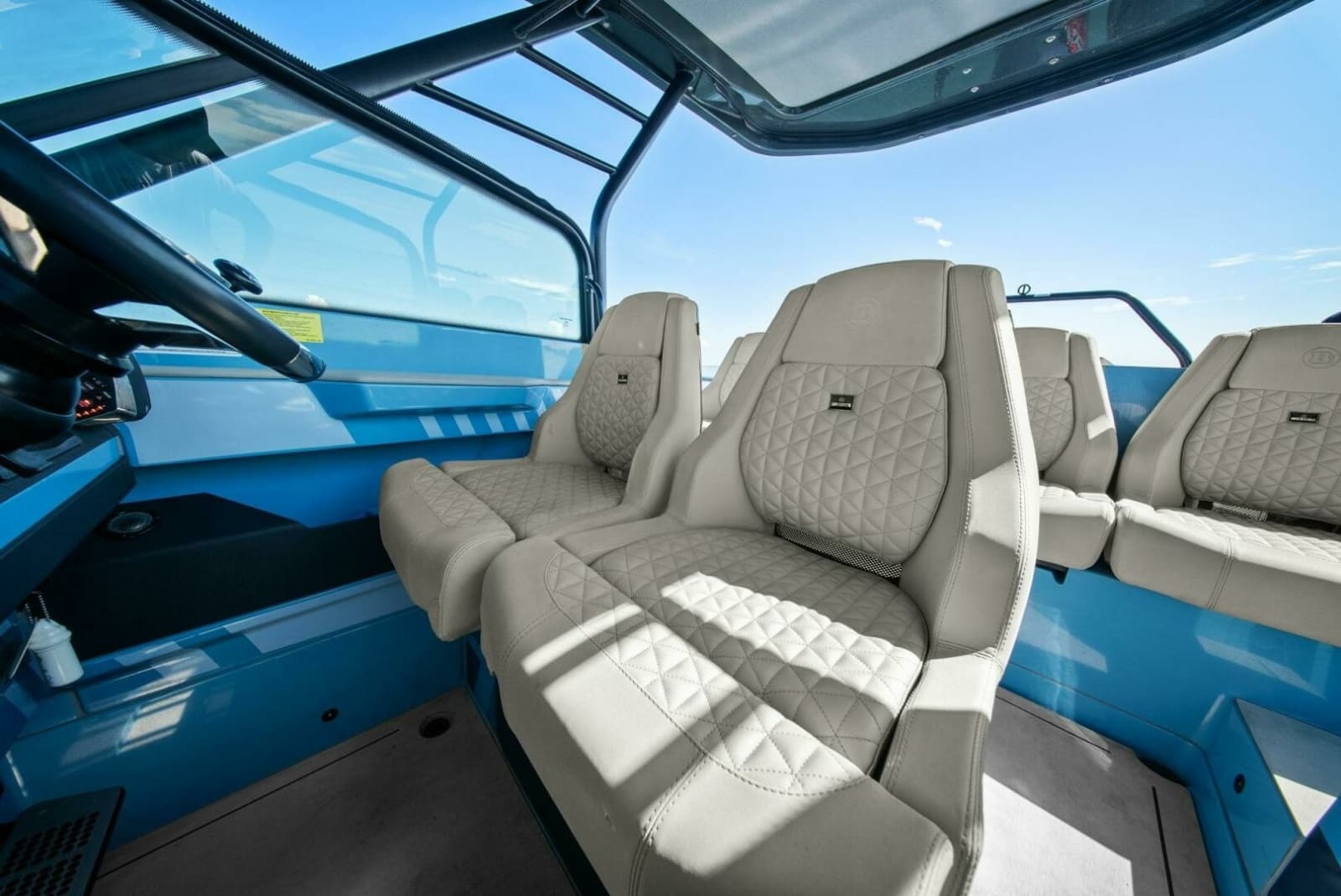 2022 Axopar Brabus Shadow 500 TT - Photo 12