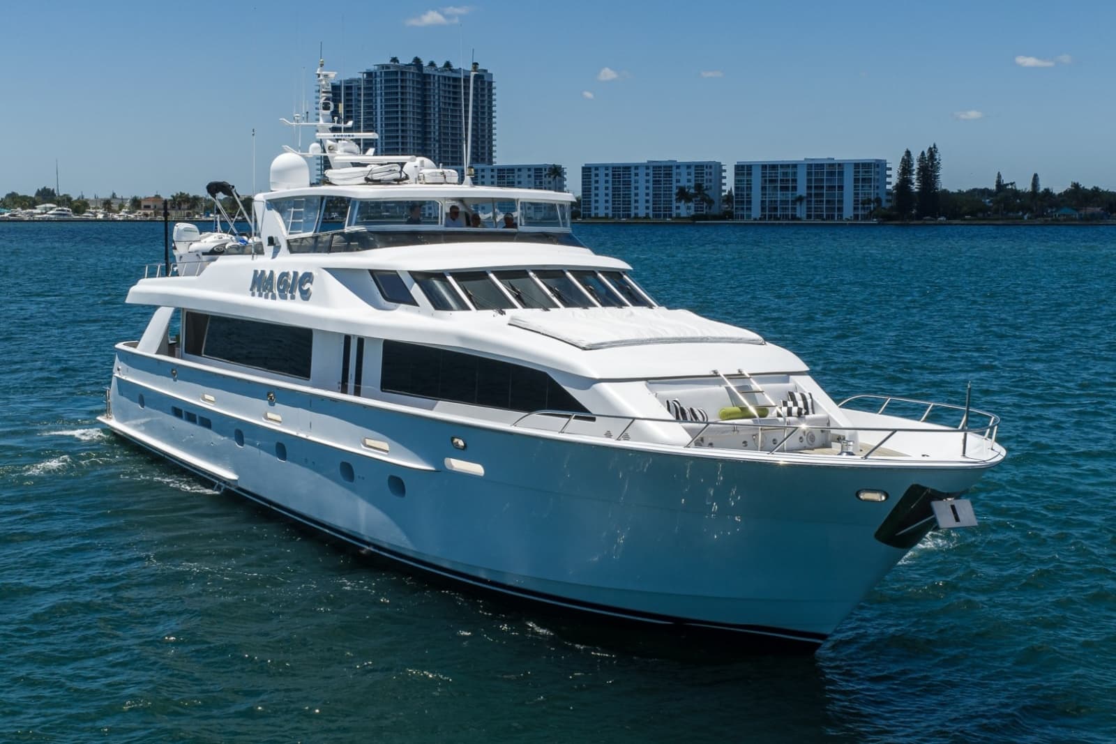 2005 Hatteras 100 Motor Yacht - Photo 62