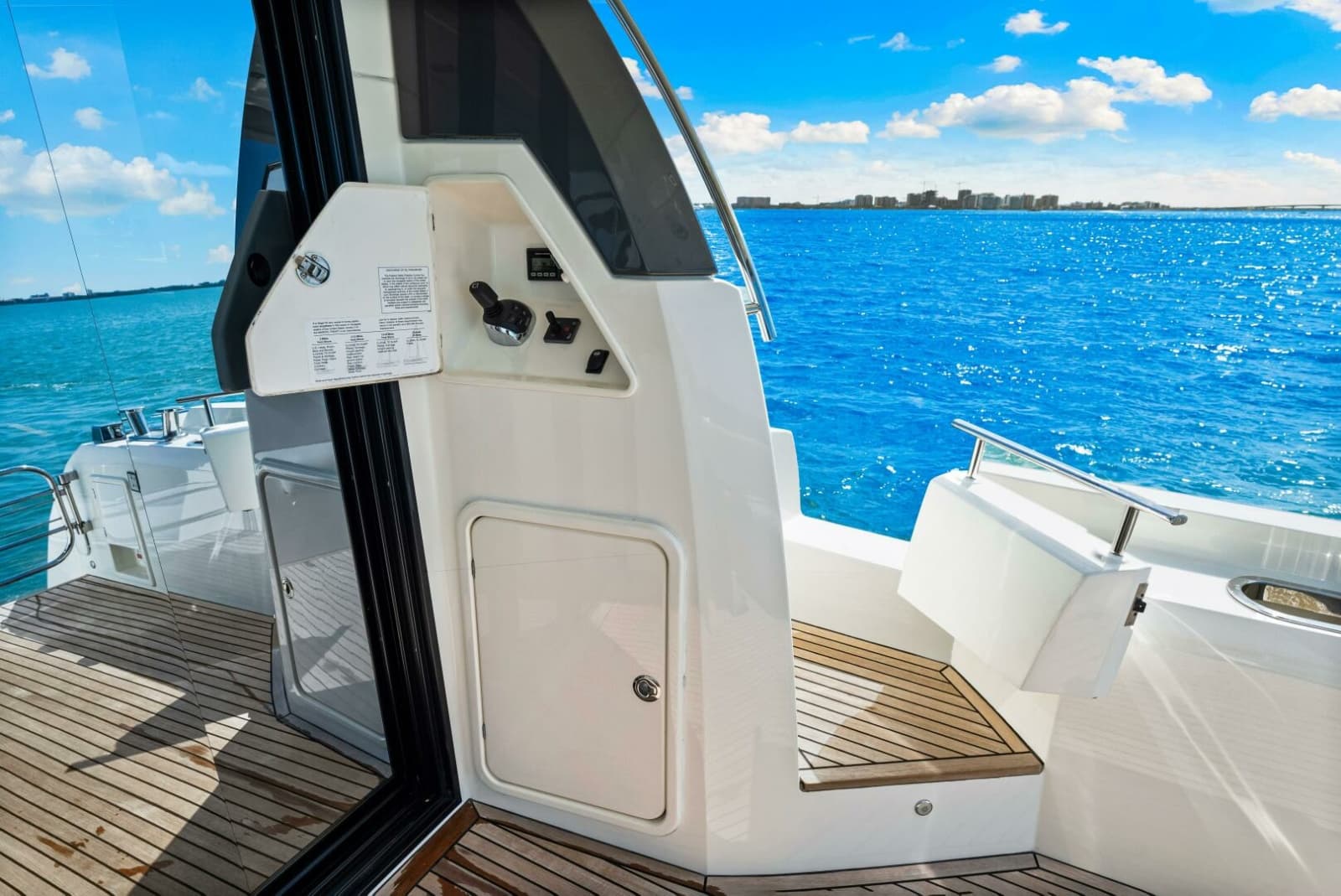 2019 Prestige 630 Flybridge - Photo 28