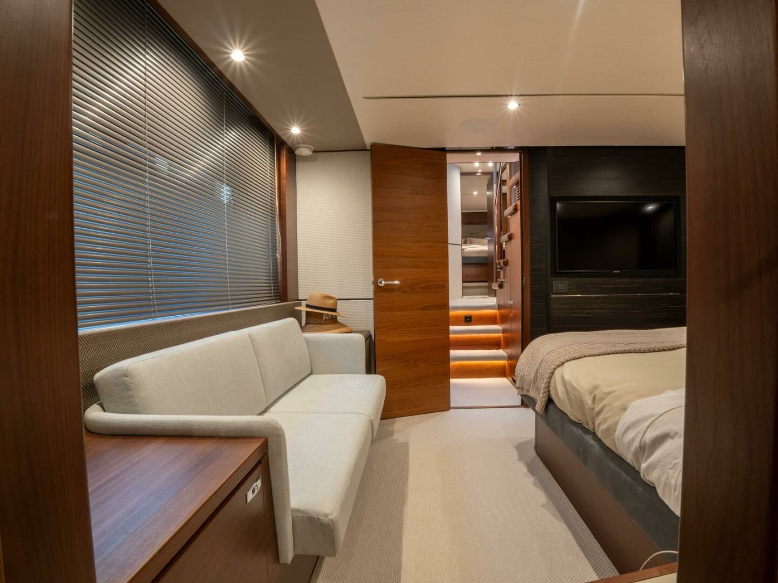 2020 Princess S66 - Photo 45