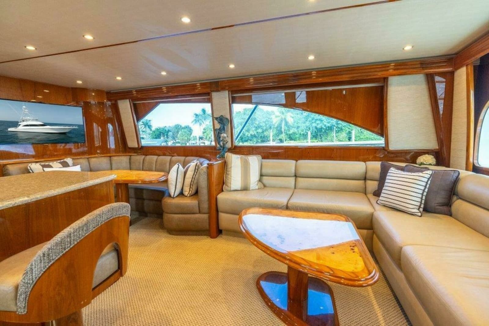 2015 Viking 66 Convertible - Photo 3
