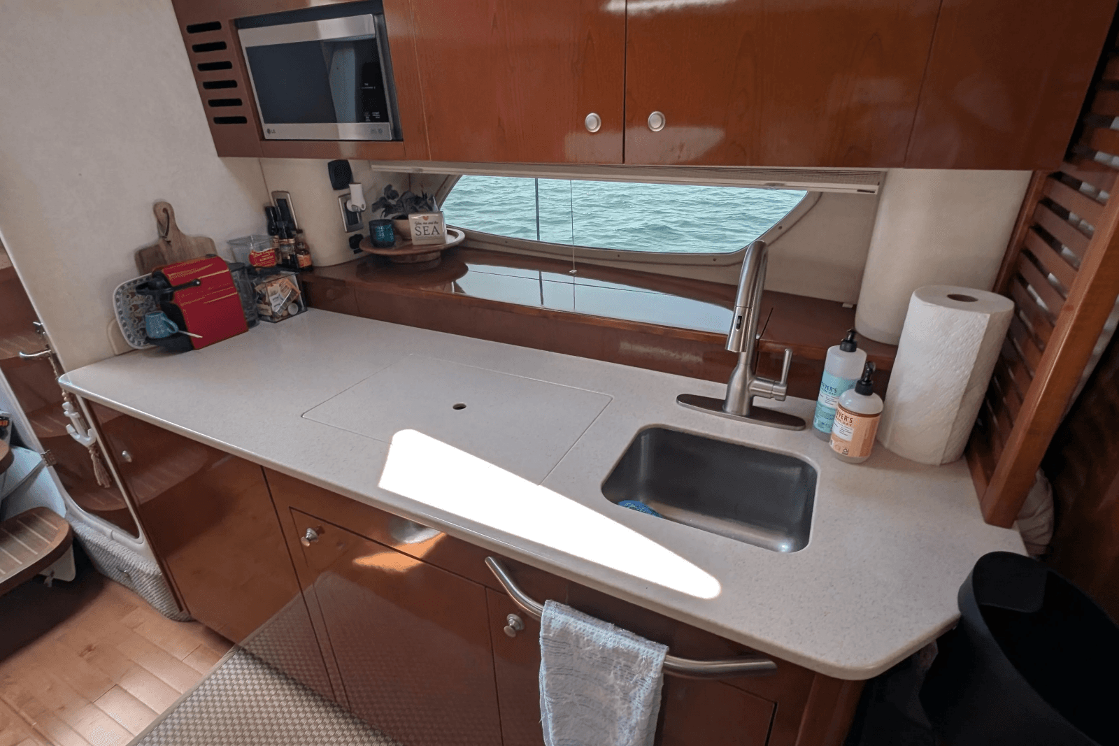 2009 Sea Ray 350 Sundancer - Photo 6