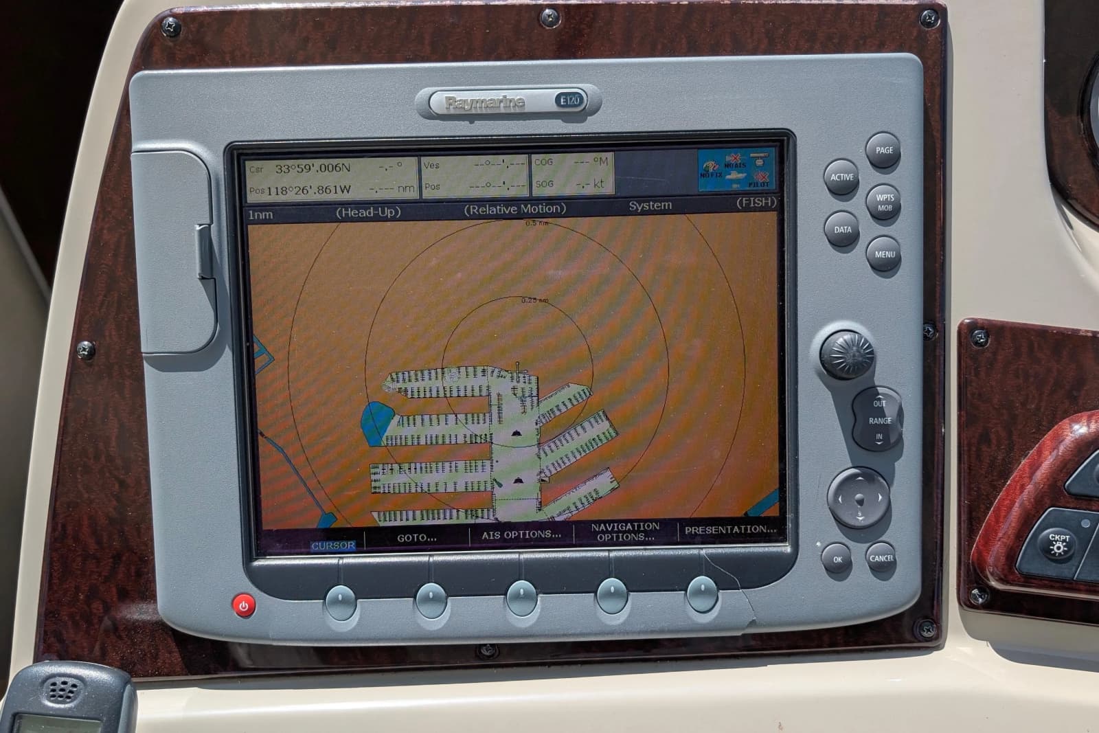 2009 Sea Ray 350 Sundancer - Photo 15