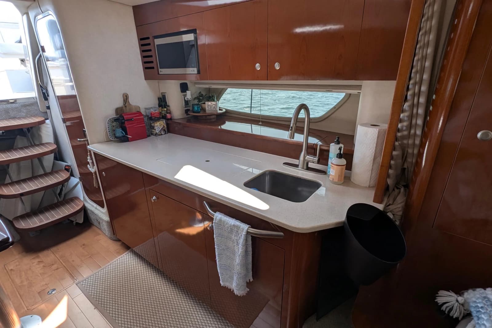 2009 Sea Ray 350 Sundancer - Photo 25