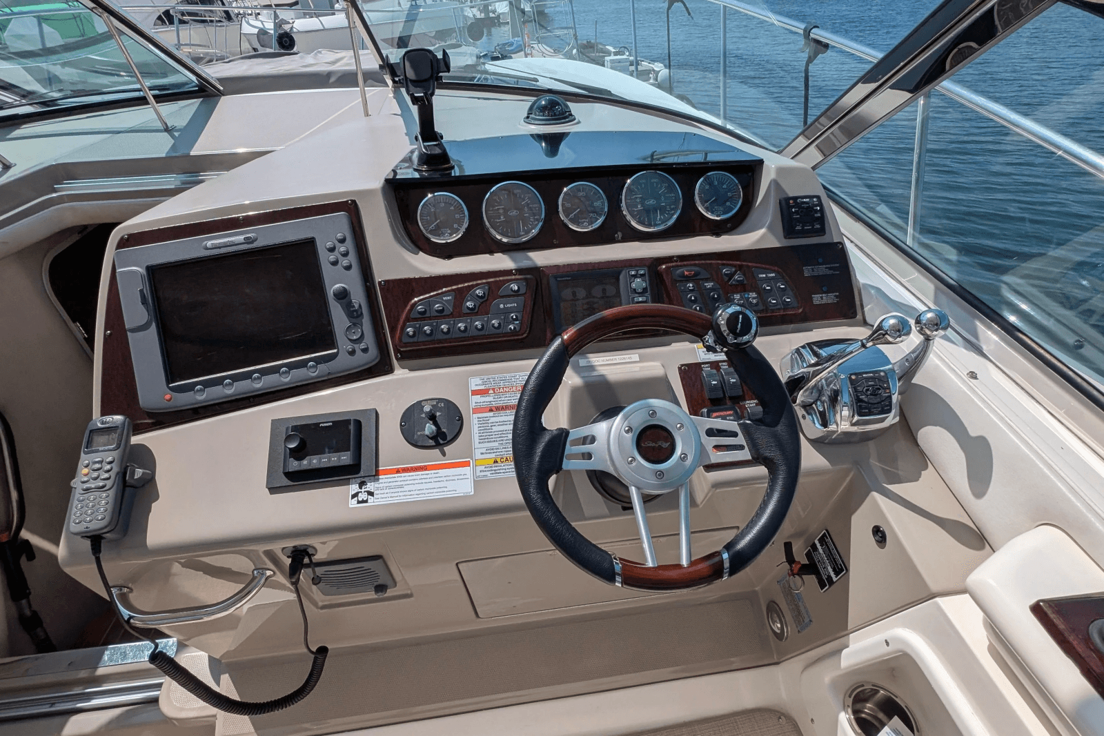 2009 Sea Ray 350 Sundancer - Photo 4